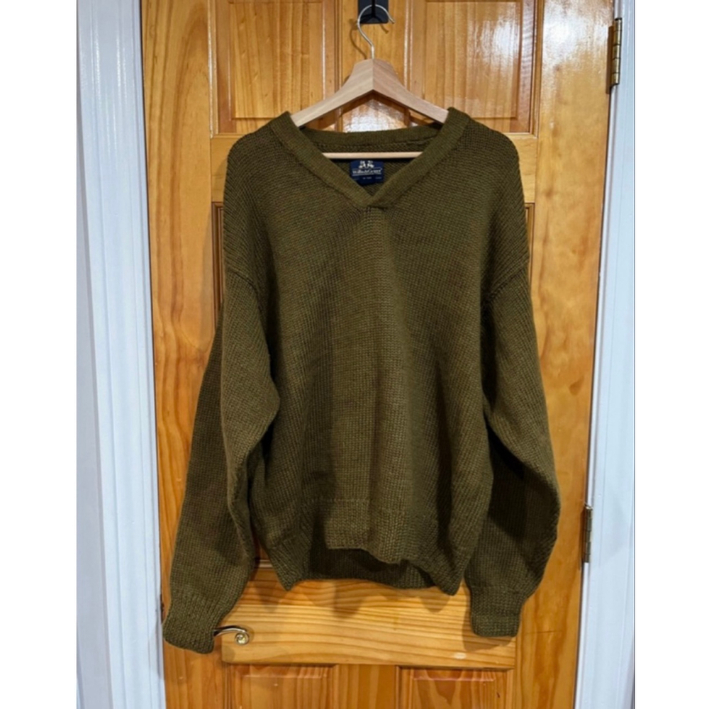 Willis & Geiger Olive Green Wool V-Neck Sweater Chunky Knit Size M